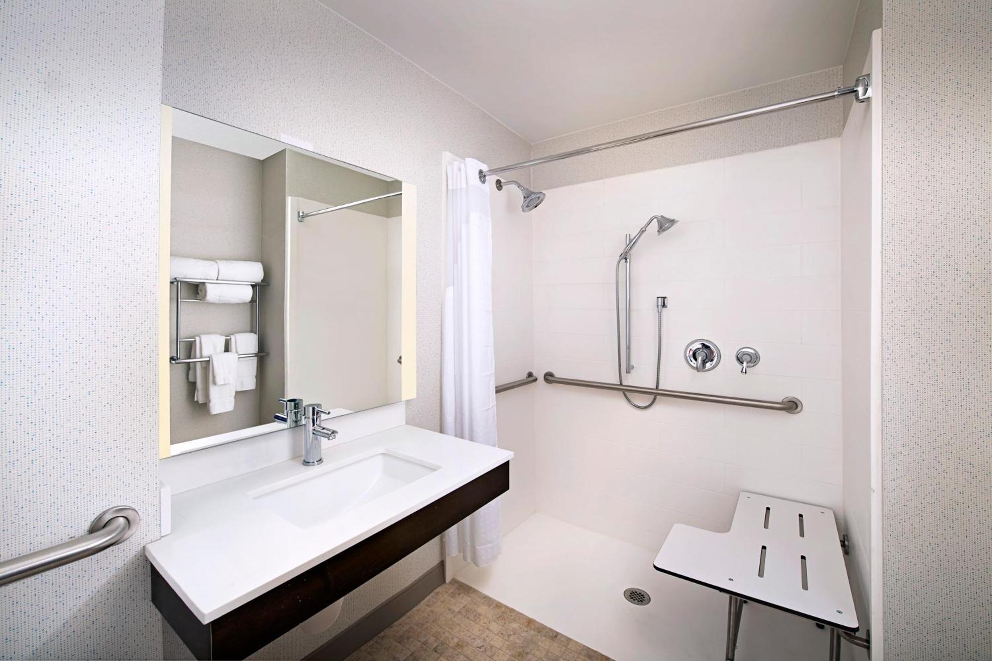 Holiday Inn Express & Suites Baltimore - BWI Airport North By Ihg Linthicum Exterior photo