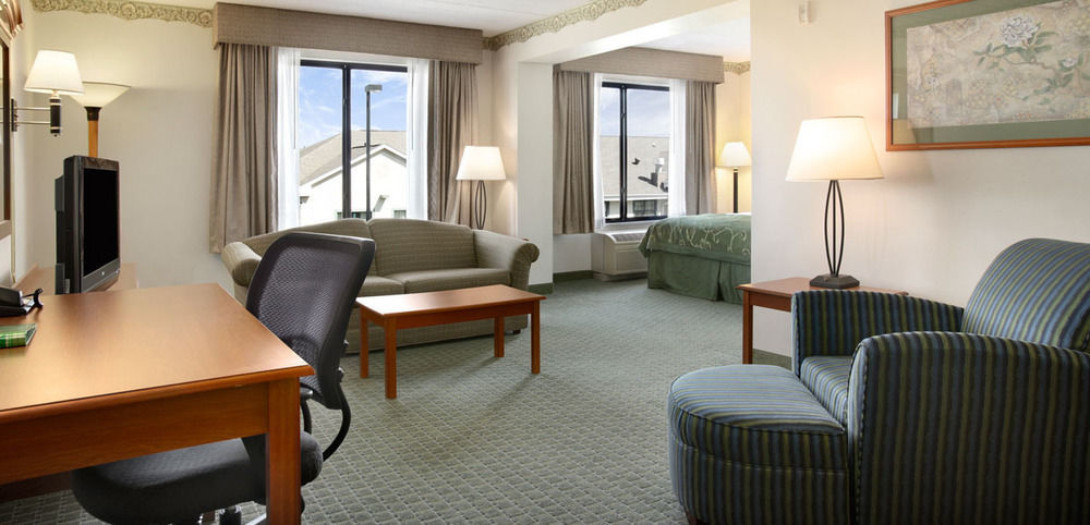 Holiday Inn Express & Suites Baltimore - BWI Airport North By Ihg Linthicum Exterior photo
